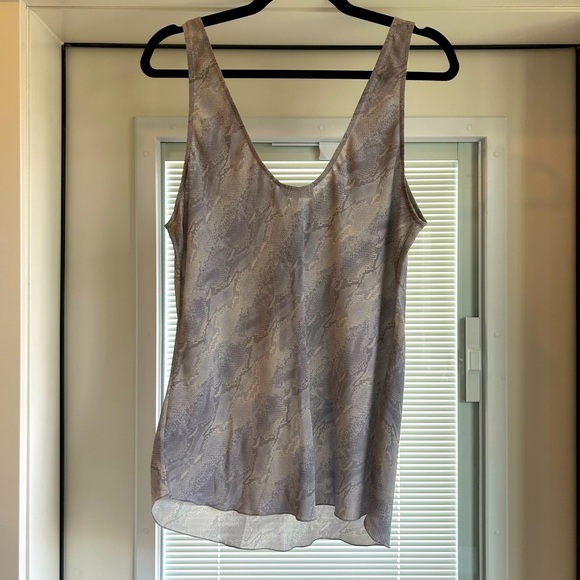 Babaton Sid Blouse Tank - Picture 2 of 7